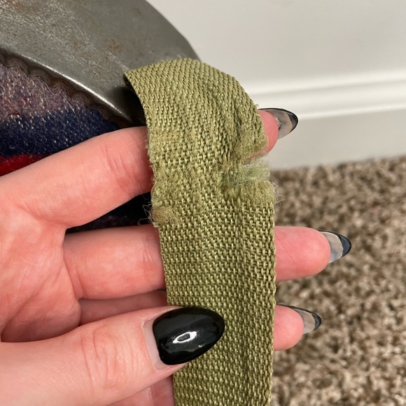 Vintage Canteen with Wool Cover - Picture 4 of 4